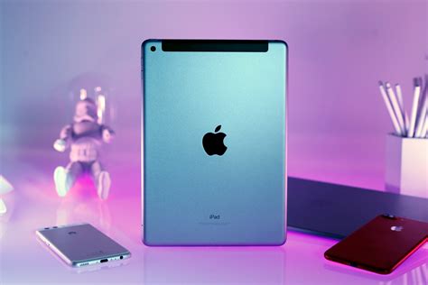 apple ipad review   alarms   surprises engadget