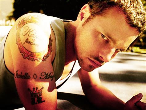 grey s anatomy alex karev justin chambers 31 because he s the type of guy who holds a