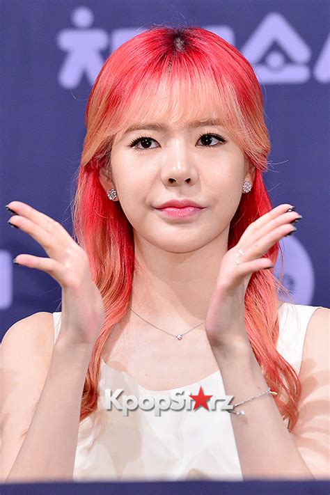 Girls Generation[snsd] Sunny At A Press Conference Of