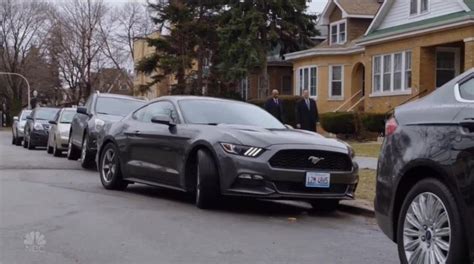 2015 ford mustang [s550] in chicago fire 2012
