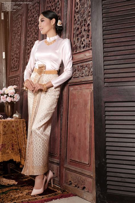 thai traditional costume  bride  behance
