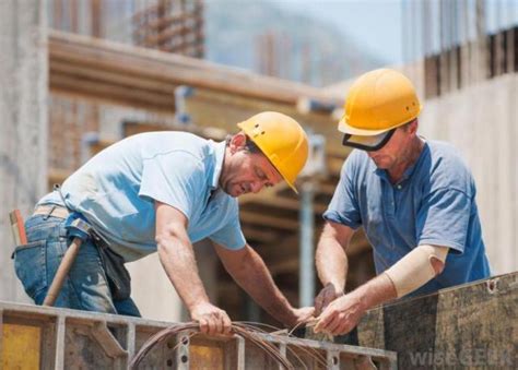 construction foreman wanted salary       month