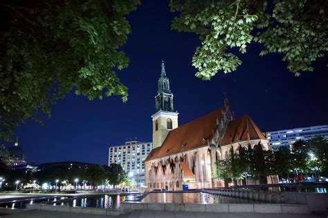marienkirche berlin zur blauen stunde foto bild architektur