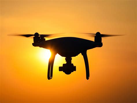 yeni teknolojik cilginlik drone duenyasina dair  sey emoji