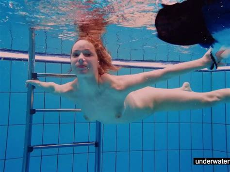 Teen Girl Avenna Is Swimming In The Pool Free Porn