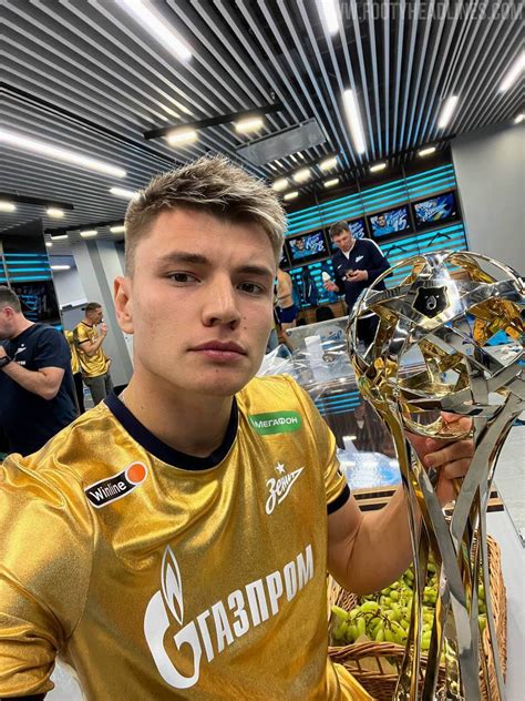 zenit st petersburg celebrate title win  special gold jersey
