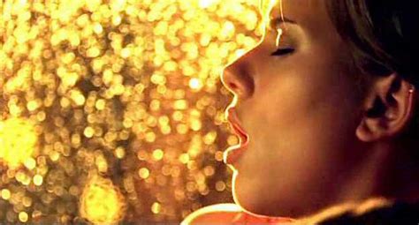 Scarlett Johansson Fingered In A Car In A Love Song For Bobby Long