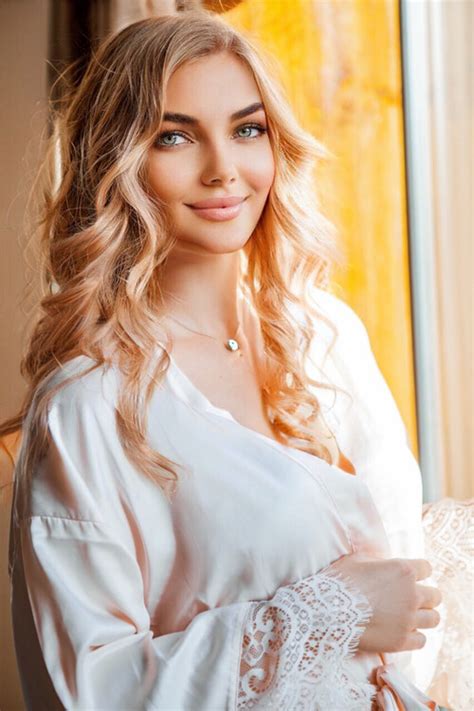 Russian Brides Photo Gallery
