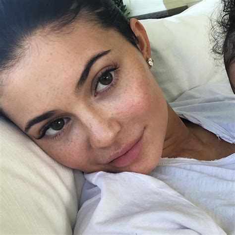 Kylie Jenner Without Makeup Makeup Free Selfies Beauty Crew