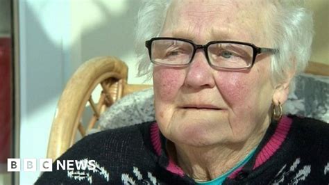 somerset bank scam costs elderly women £30 000 bbc news