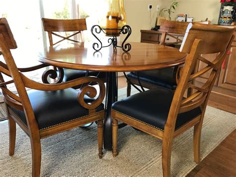 maple  kitchen table   chairs  milling road  division