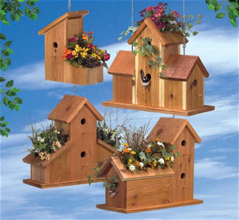 wood cedar birdhouse plans   build  easy diy woodworking projects