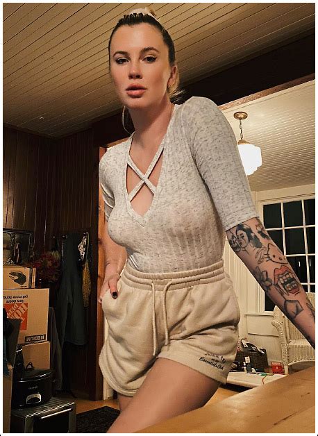 Popoholic Blog Archive Ireland Baldwin Busting Out Her Ginormous