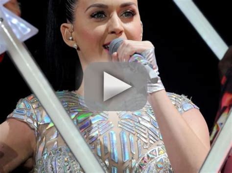 mom sells spoiled brat daughter s katy perry tickets online as punishment the hollywood gossip