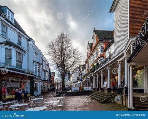 tunbridge wells kentuk january  view   pantiles