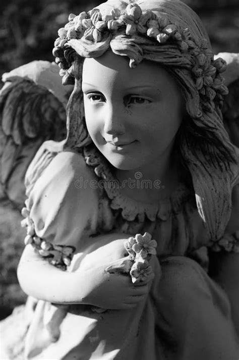 angel statue picture image