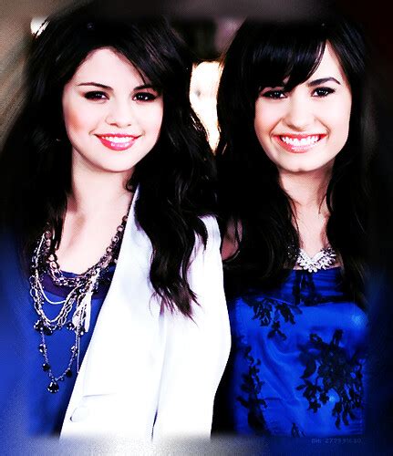 Selena Gomez And Demi Lovato 2009 So Cute Credit  Flickr