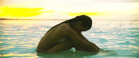 Alessandra Ambrosio Nude Beach Photoshoot Album On Imgur