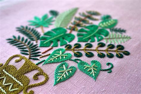 examples  embroidery inspiration thatll     stitch