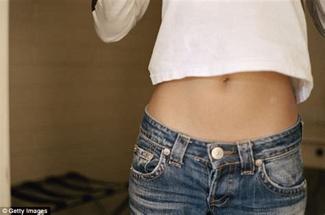 Experts Say You Should Be Applying Perfume In Your Belly Button Daily