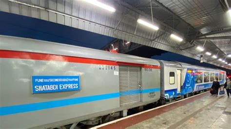 pune secunderabad shatabdi express   train  india