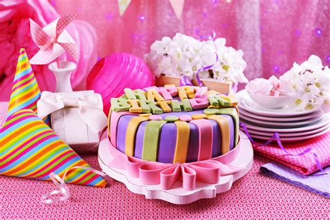 Pink Birthday Cake Hd Celebrations 4k Wallpapers Images Backgrounds