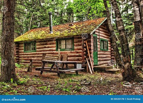 rustic  log cabin royalty  stock  image