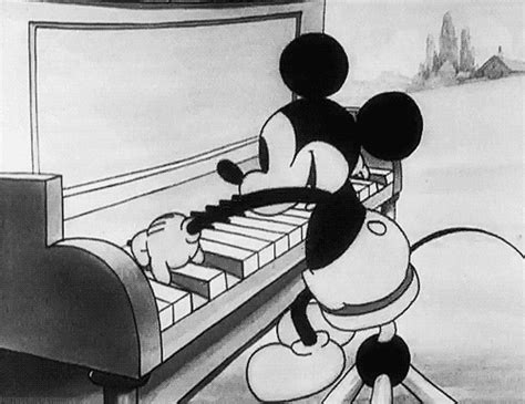 disney love black and white cartoons and comics mickey mouse mickey mouse antiguo dibujos