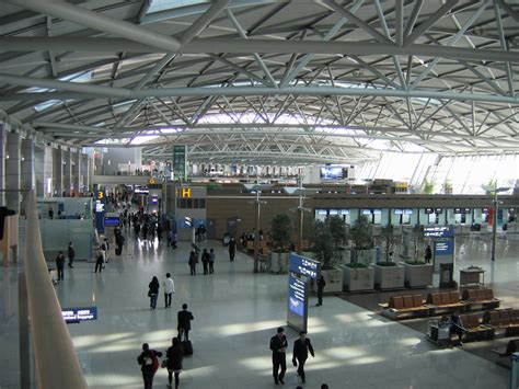 fileincheon international airport departuresjpg wikimedia commons