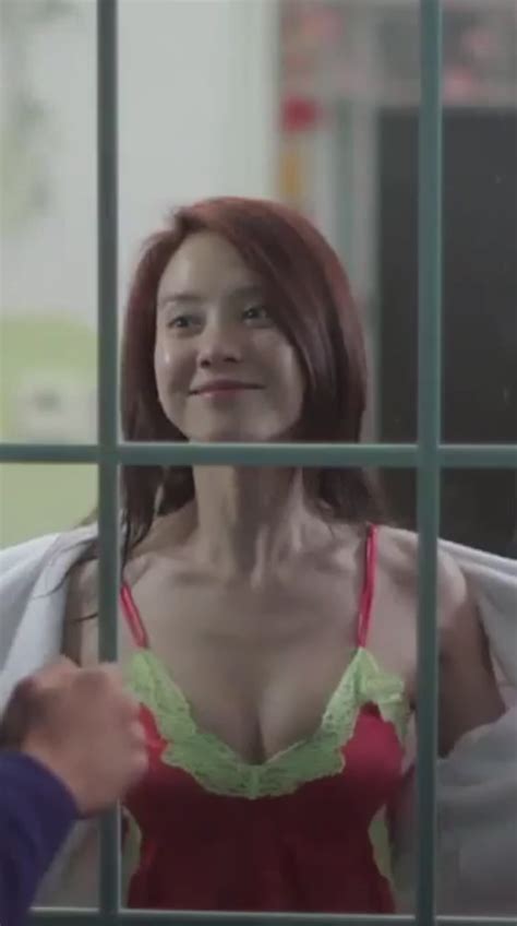 Do U Think Song Ji Hyo Is Wild And Good On Bed Can Give
