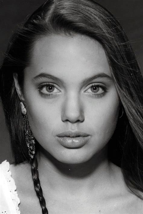Vintagephotos On Twitter Angelina Jolie Young Angelina Jolie