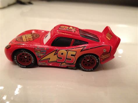 Lightning Mcqueen Car From The Movie Cars Vinh S