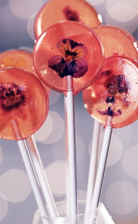 flower lollipops 40 homemade candies that d make willy wonka jealous popsugar food photo 12