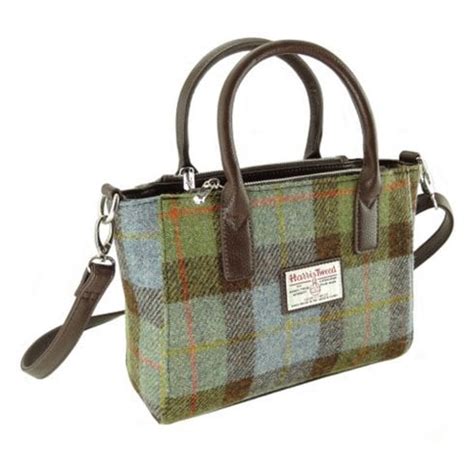 harris tweed brora small tote  macleod tartan