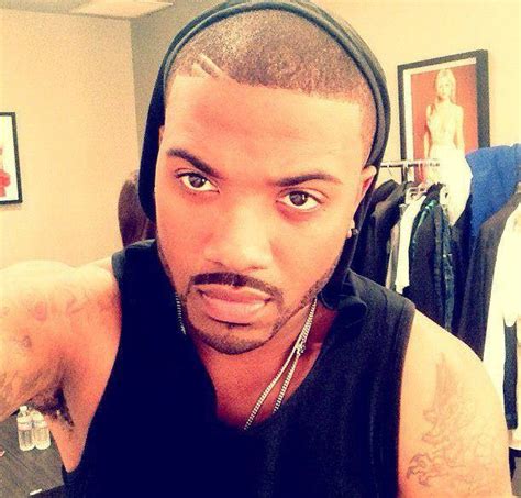 ray j online news 2014 kardashian sex tape star pleads not guilty to