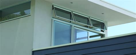 awning  casement windows  lincoln glass aluminium service port lincoln