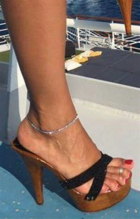 pin on pretty feet in sexy shoes