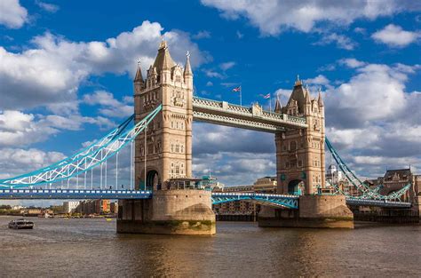 londons tower bridge  complete guide