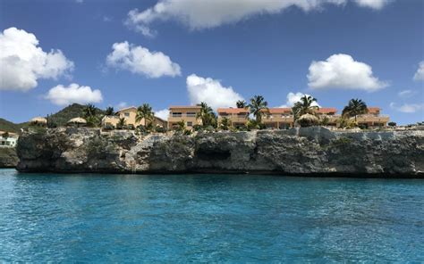 lagun blou resort tropical villas  rent  curacao caribbean turquoise water aqua marine