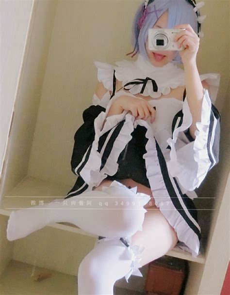 beautiful rem ero cosplay has the perfect figure sankaku