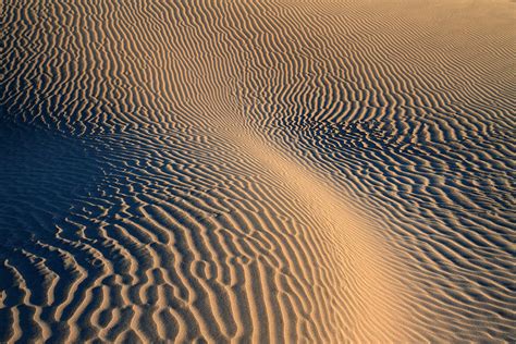 desert sand patterns photograph  pierre leclerc photography