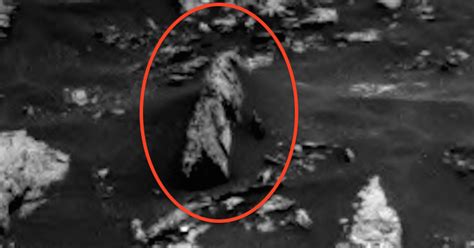 ufo sightings daily 1 meter alien statue seen near curiosity rover on may 2017 photos ufo
