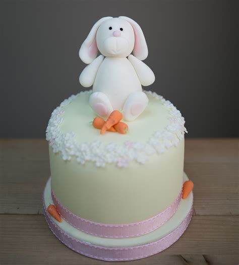 easter bunny cake decorating class cake  chloe