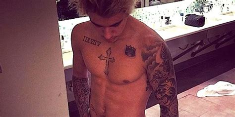 Justin Bieber Posts Bulge Tastic Picture To Prove He Wasn
