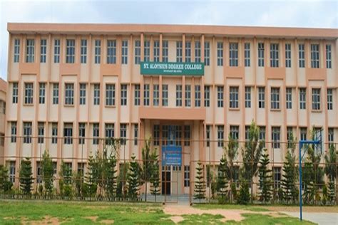 msw degree colleges  karnataka  courses fees admission rank