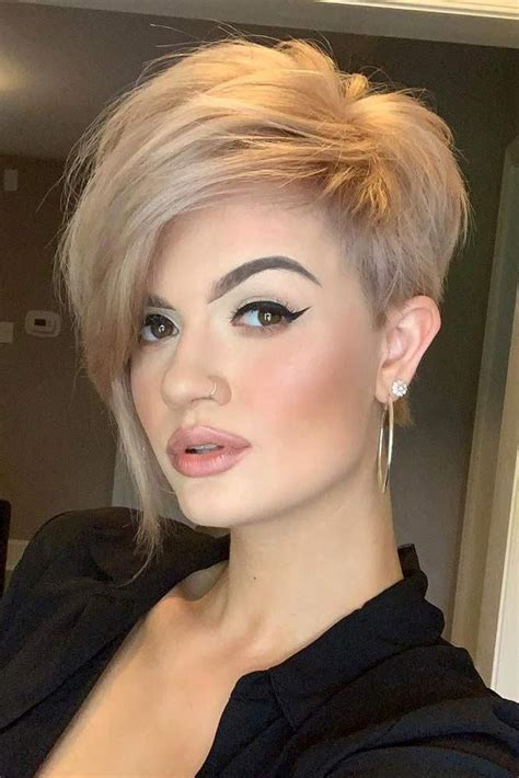 Pixie With Side Swept Bang Pixiecut Haircuts Longpixie Shorthair A