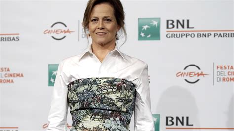 watch access hollywood interview sigourney weaver dons an unusual look