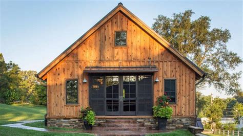 ponderosa country barn house  exceeds  expectations   people   barn