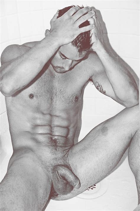 beautiful naked male models image 27302