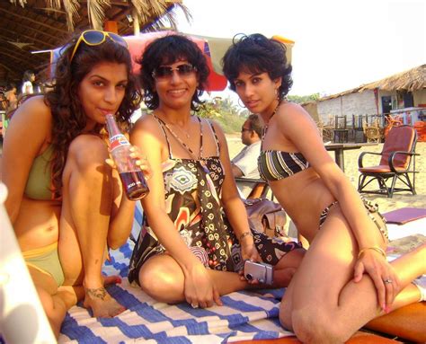 desi indian hot girls group in bikini on beach pictures